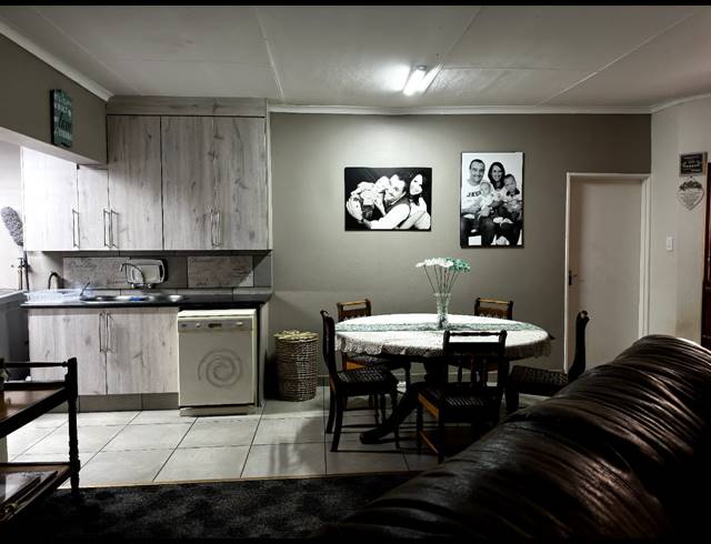 8 BEDROOM HOUSE FOR SALE IN DALVIEW